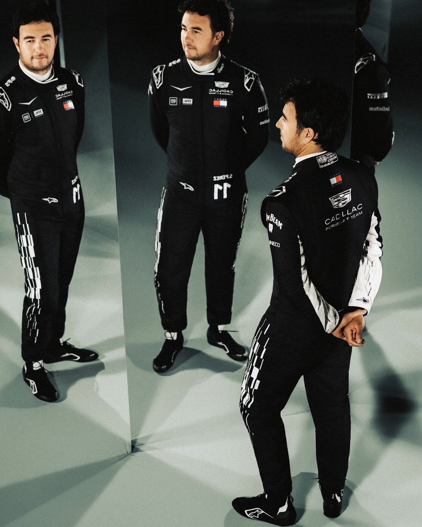 New 2026 Carlos Sainz Cadillac F1 Racing Suit